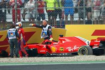 German Gp Vettel Crash Sees Hamilton Retake Championship Lead
