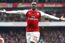 Everton Loom Over Arsenal S Free To Leave Danny