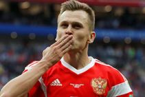 Everton Look Sign Up Denis Cheryshev