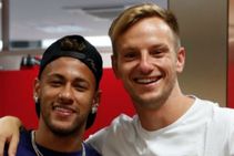 Neymar Visits Former Barcelona Team Mates