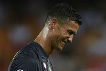 Champions League Juventus Win Despite Ronaldo Sending Off