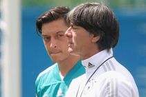 Unai Emery Joachim Low Mesut Ozil Arsenal Germany
