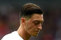 Mesut Ozil Do More Be Decisive Unai Emery