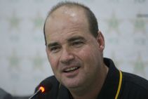 Mickey Arthur Blames Batsmen Pakistan Heavy Loss Against India