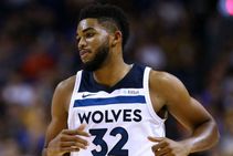 Nba Timberwolves Sign Towns Extension