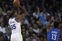 Nba Curry Durant Lead Warriors Past Thunder