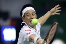 Nishikori Denies Thiem To Boost Finals Hopes Federer Struggles Through