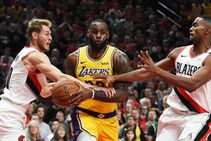 Lebron James La Lakers Debut Portland Trail Blazers Instant Oatmeal