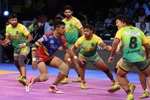 Pkl 2018 Patna Pirates Register Comfortable Win Over Up Yoddha