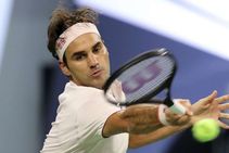 Roger Federer Hard Fought Win Shanghai Masters Roberto Bautista Agut