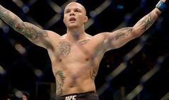Ufc Fight Night 138 Results Smith Submits Volkan Johnson Lobov