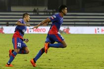 Isl 2018 Bfc Vs Fcpc Villain Turned Hero Bheke Hands Bengaluru Fc Sixth Straight Win Fc Pune City
