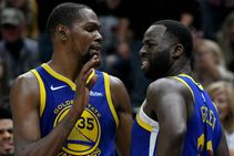 Basketball Kevin Duran Draymond Green Bench Exchange Golden State Warriors