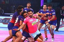 Pkl 2018 Dabang Delhi Start Off Home Leg With 13 Point Win Jaipur Pink Panthers