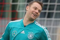 Manuel Neuer Responds To Critics Bayern Munich Germany News
