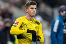 Christian Pulisic S Move Chelsea Accidentally Confirmed Former Usa Striker