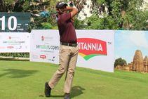 Bengaluru Open Golf Championship Trio Mukesh Kumar Honey Baisoya And Harendra Gupta Grab Lead