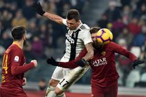 Serie A Juventus Roma Mandzukic Adds Di Francesco Torment