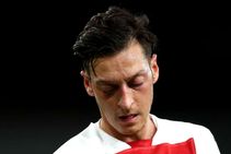 Back A Fortnite Ozil Posts Training Pictures On Twitter