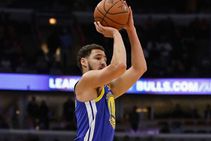 Nba Wrap Warriors Top Trail Blazers With Onslaught Of Scoring Despite Bizarre Ejection