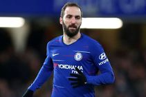 Gonzalo Higuain Chelsea Debut Gianfranco Zola