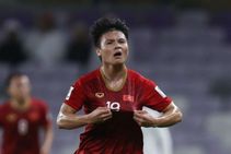 Afc Asian Cup Vietnam 2 Yemen 0 Quang Hai Shines Give Golden Dragons Hope
