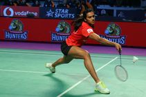 Pbl 2018 Hyderabad Hunters Stay At The Top As Delhi Dashers Bow Out With A Win