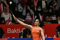 Saina Claims Indonesia Masters Title After Injured Marin Limps Out