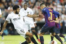 Leaders Barcelona Set Valencia Test A La Liga Weekend Full R