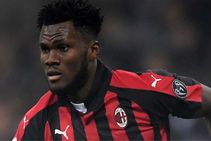 Psg Lead Race Milan Star Franck Kessie