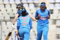 India Women Vs England Women Highlights 1st Odi Spinner Ekta Bisht Guides India To 66 Run Win