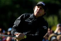 Golf Pga Tour News Att Pebble Beach Pro Am Round Four Sunday Phil Mickelson Leads As Final Round Continues