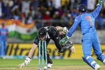 Kuldeep Yadav Awe Ms Dhoni S Lightning Quick Glove Work