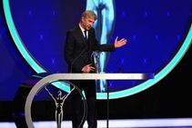 At Last Mourinho Makes Peace With Wenger