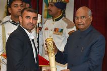 President Ram Nath Kovind Confers Padma Shri Bajrang Punia Sharath Kamal Ajay Thakur