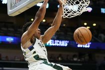 Nba Wrap Bucks Top Rockets Clippers Clinch Playoff Spot