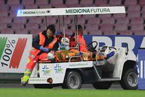 Napoli Keeper Ospina Remains In Hospital After Head Injury Against Udinese