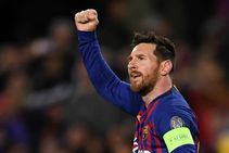Barcelona 5 Lyon 1 5 1 Agg Messi Shines Champions League Match Report