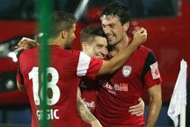 Isl Play Offs Neufc 2 Bfc 1 Dramatic Winner Gives Northeast Wings Fly