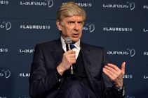 Arsene Wenger Paris Saint Germain Emmanuel Petit