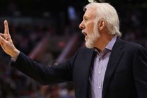 Nba Wrap Nuggets Crush Spurs Edge Closer First Place Warriors