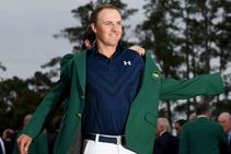 Masters 2019 Augusta Light Can Lead Spieth Out Of The Shadows
