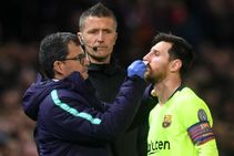 Lionel Messi Valverde Barcelona Injury Examination