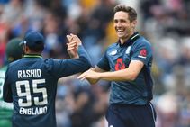 Wonderful Woakes Stars As England Wrap Up 4 0 Win