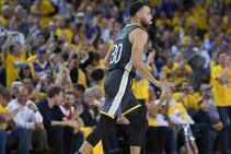 Stephen Curry Injury Update Warriors Star Finger Practices No Issues Steve Kerr Says