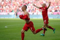 Bayern Munich 5 Eintracht Frankfurt 1 Robben And Ribery Strike Seal Seventh Consecutive Bundesliga