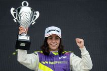Jamie Chadwick Joins Mclaren As Development Driver