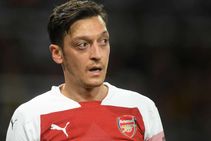 Mesut Ozil Contract Aaron Ramsey Farewells Arsenal