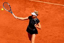 Simona Halep French Open Defence Ended By Teen Sensation Anisimova
