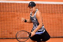 Ashleigh Barty Battles Past Anisimova To Reach French Open Final